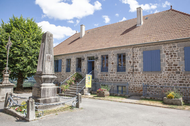 photo de la salle du conseil municipal de Saint-Georges-Nigremont
