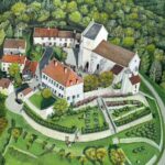 Saint-Georges-Nigremont vu par Sarah Latham